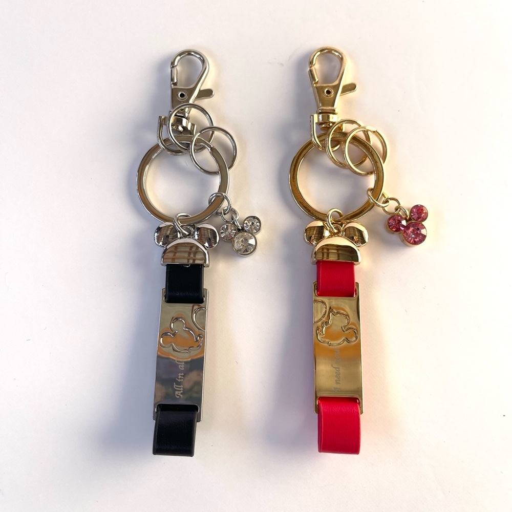 A Pair of Mickey & Minnie Couple Leather Keychains From Tokyo Disney Resort